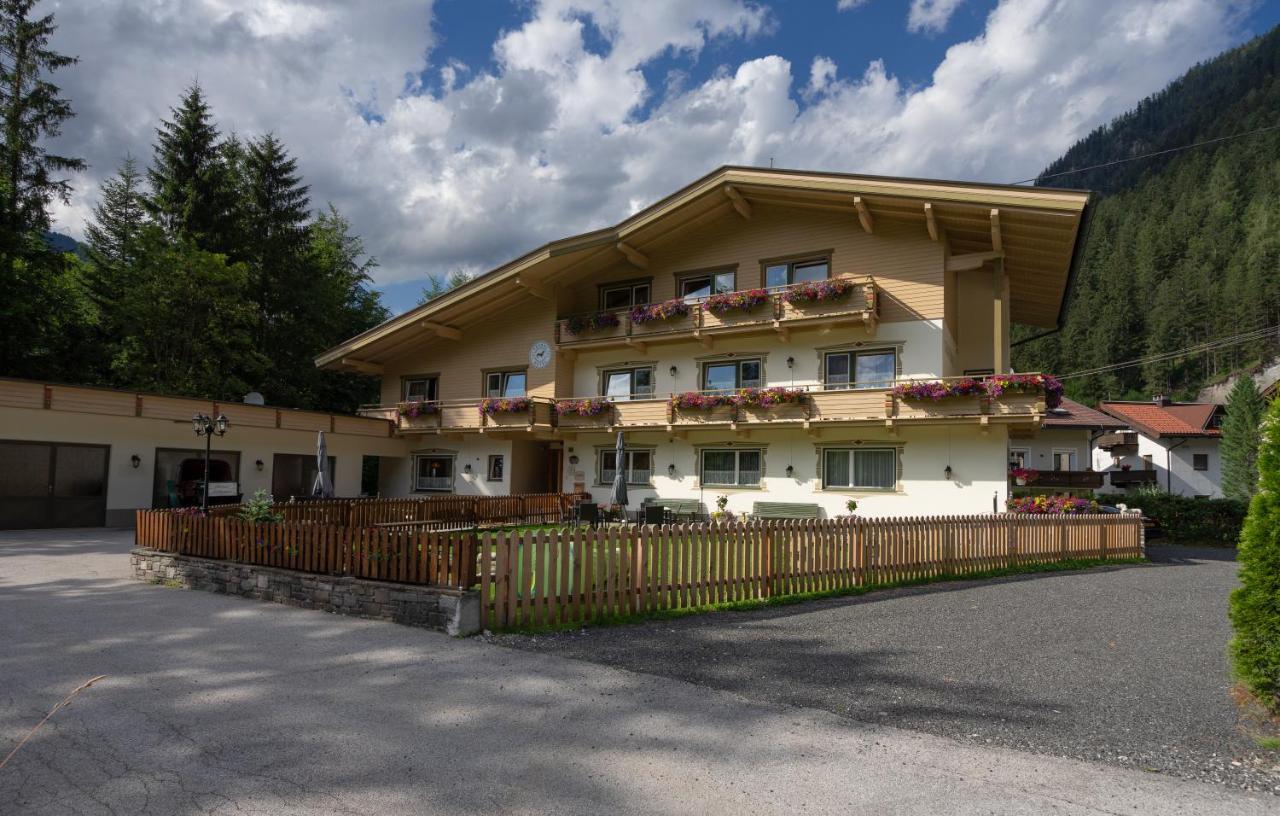 Chalet Amadeus Mayrhofen Zillertal Tirol Exterior photo